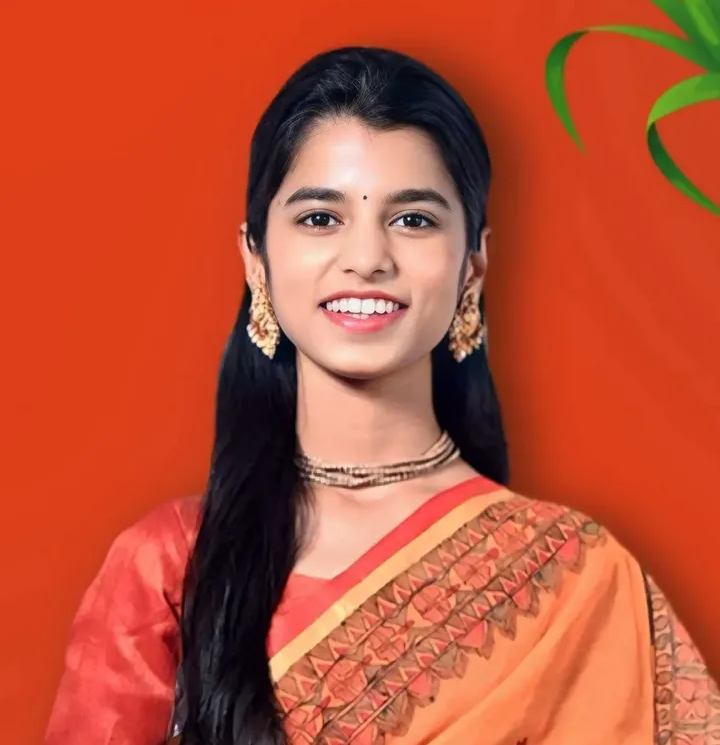 Maithili Thakur Biography